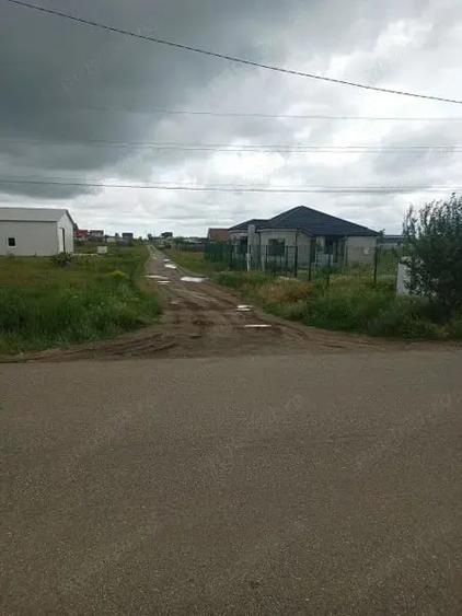 Teren de 500 mp, în Ghercești