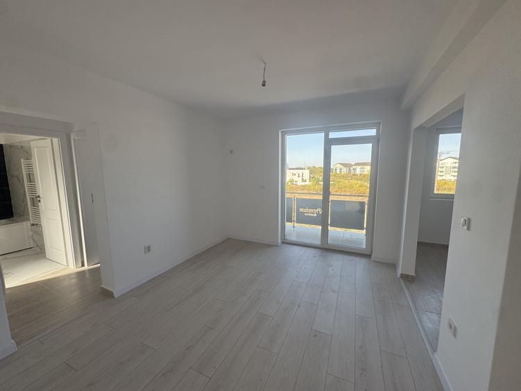 Apartament cu 3 camere decomandat în Giroc