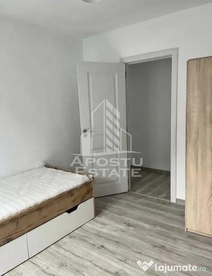 Apartament cu 3 camere semidecomandat în Dacia