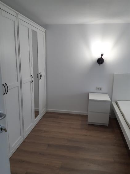 Apartament cu 4 camere decomandat, mobilat în Mogoșoaia