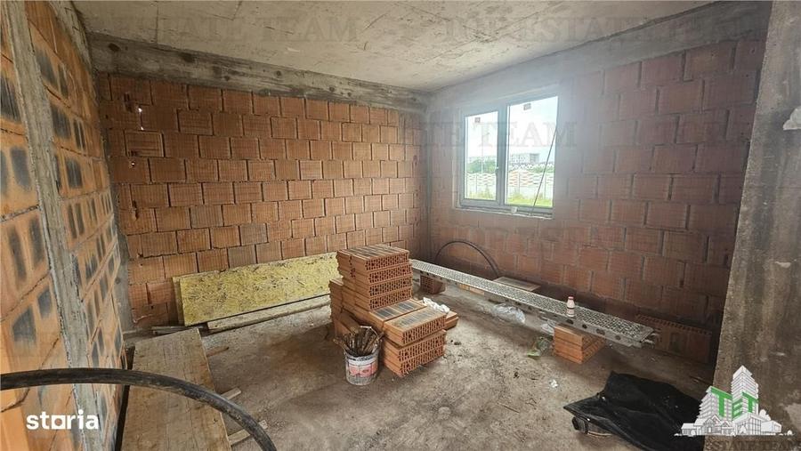 Casă cu 4 camere în Central