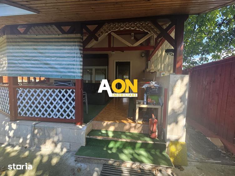 Casă cu 5 camere cu Teren 550 Mp în Micești