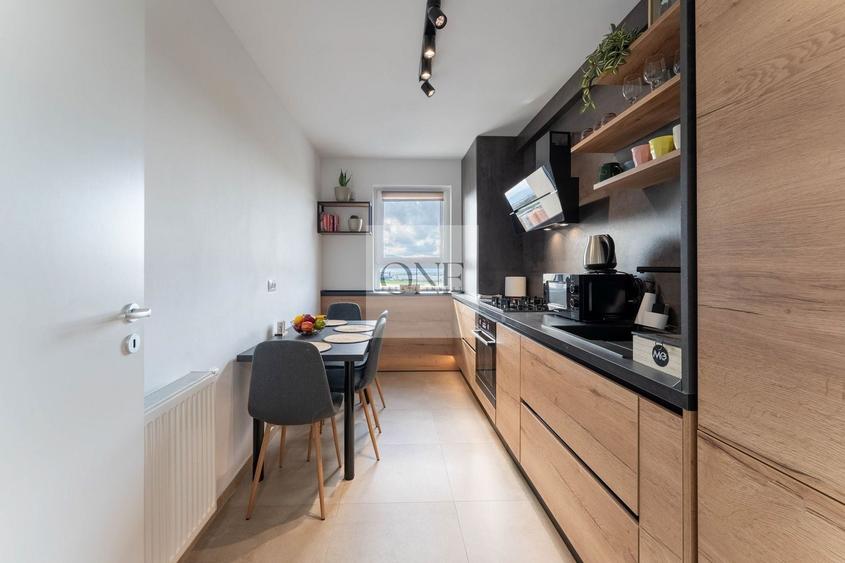 Apartament cu 2 camere decomandat, mobilat în Tractorul