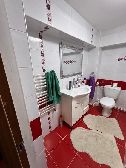 Apartament cu 4 camere decomandat în Ultracentral