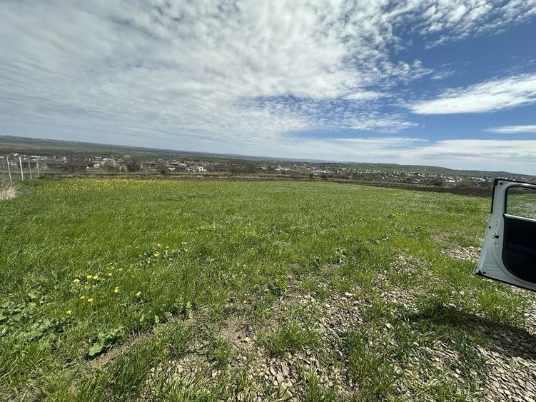 Teren de 1000 mp, în Bosanci