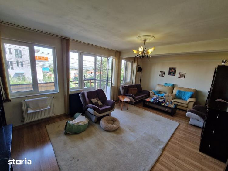 Apartament cu 4 camere în Bună Ziua
