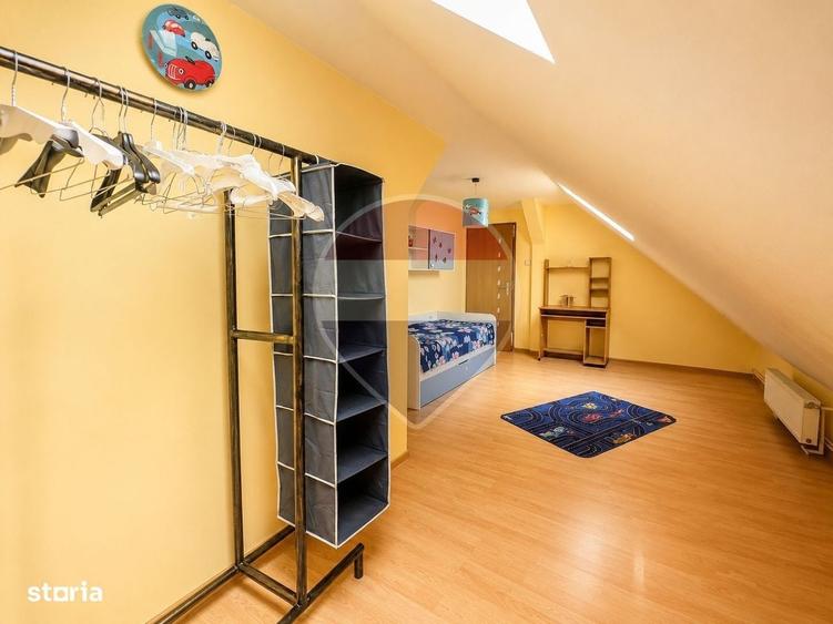 Apartament cu 3 camere decomandat în Gherăiești