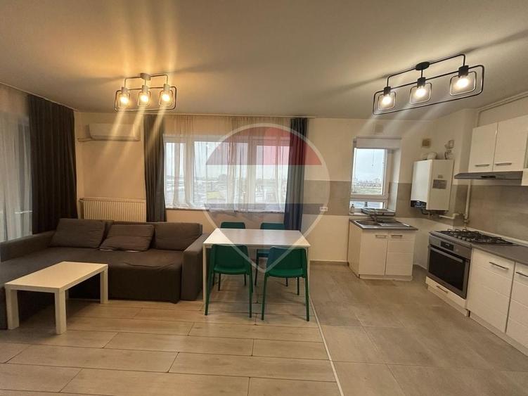 Apartament cu 2 camere, mobilat în Tractorul