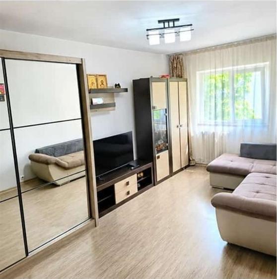 Apartament cu 2 camere decomandat în Dacia