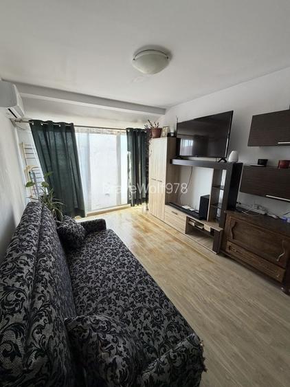 Republicii, la intersectia cu Granicerilor - Apartament 1 camere decomandat
