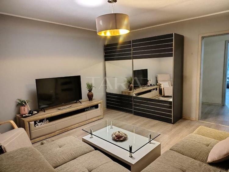 Duplex cu 3 camere cu Canalizare în Mărăști