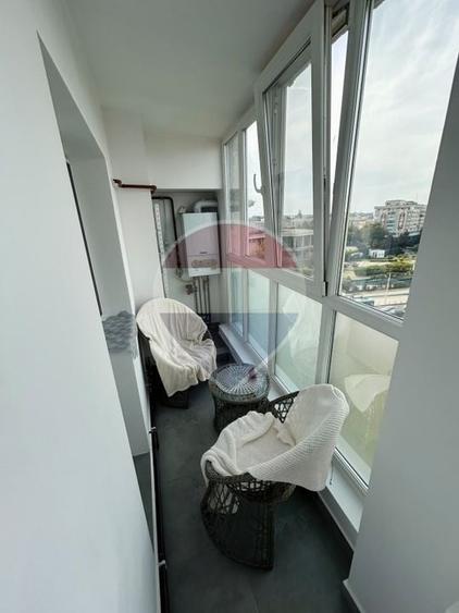 Apartament cu 3 camere decomandat în Central