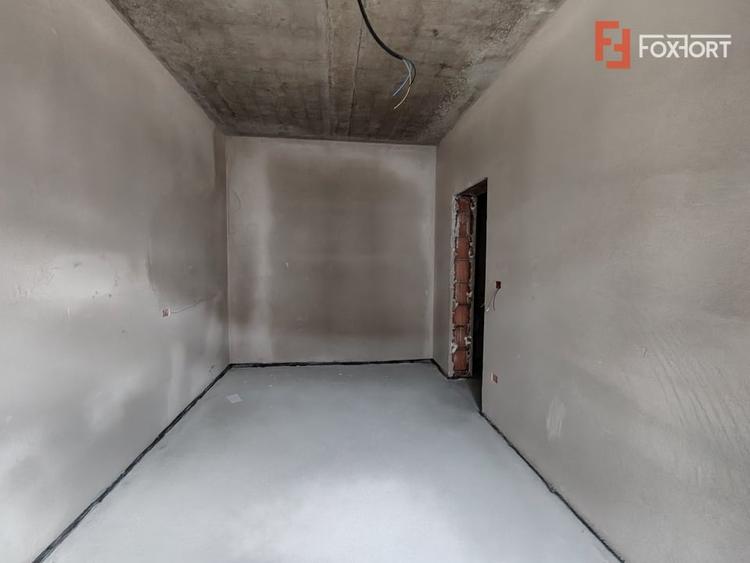 Apartament cu 3 camere decomandat în Giroc