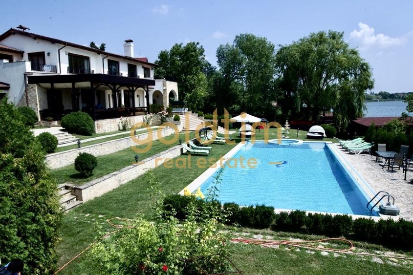 Casă individuală cu 10 camere cu Piscina în Snagov