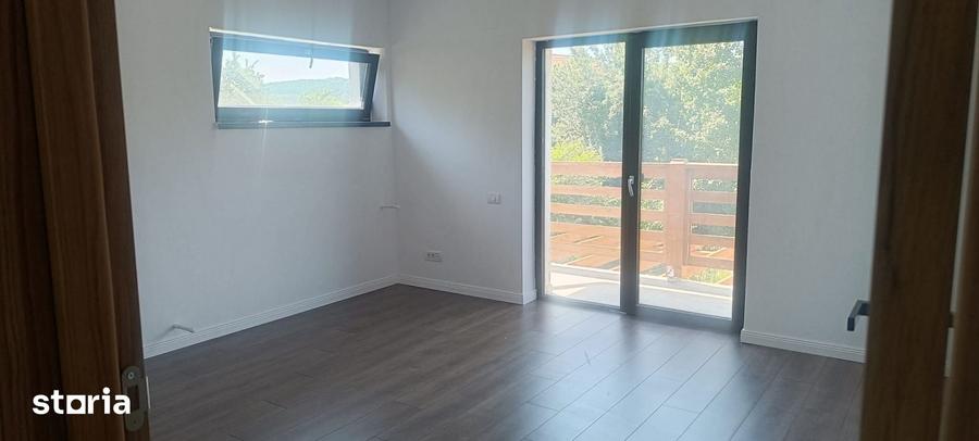 CASA IN VALEA URSULUI. - 14