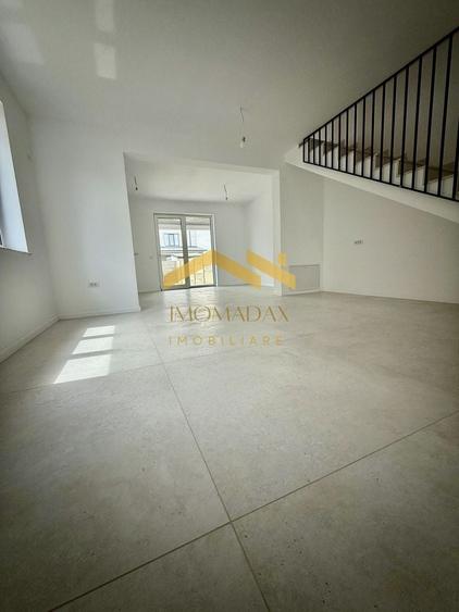 Duplex cu 4 camere cu Canalizare în Bucovăț (Remetea Mare)