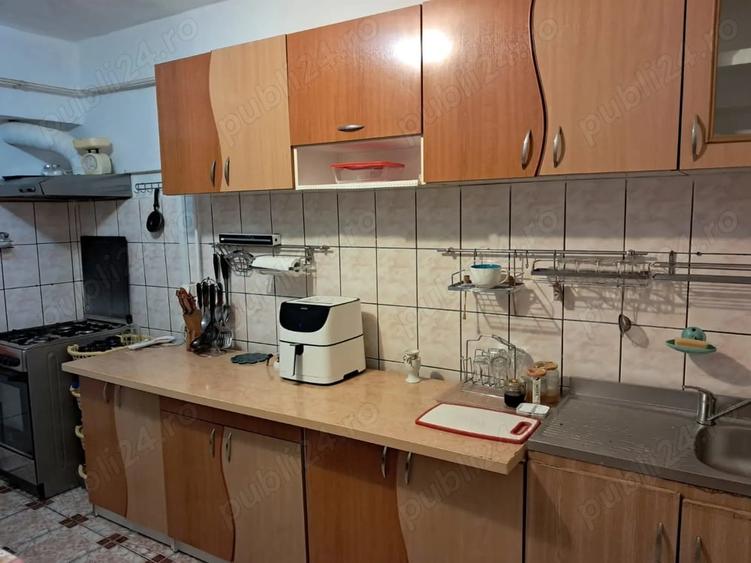 Apartament cu 4 camere în Traian