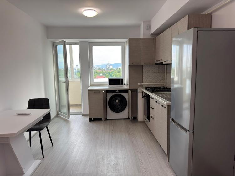 Apartament cu 2 camere semidecomandat, mobilat în Nord