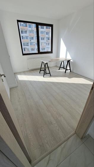 Apartament cu 3 camere decomandat în Dorobanți