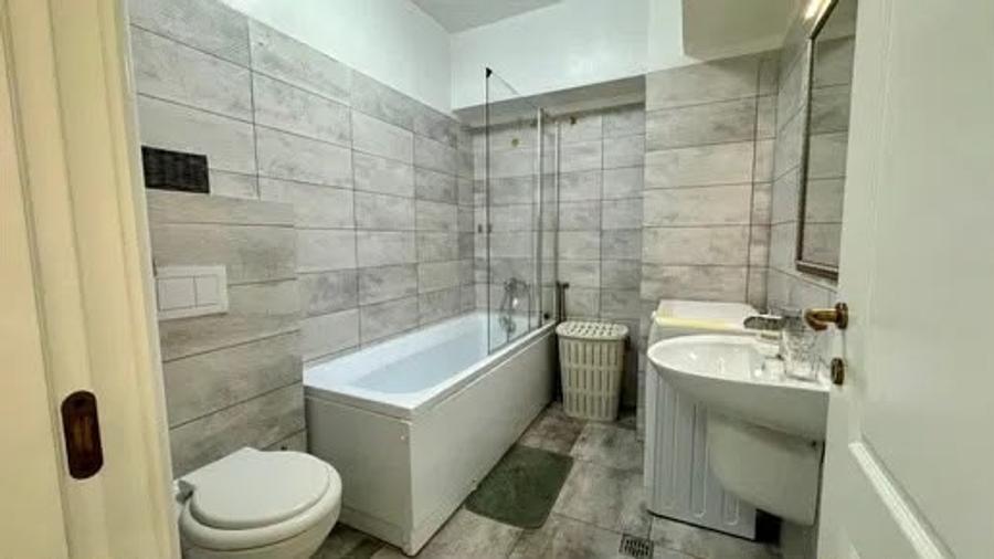 Apartament cu 2 camere semidecomandat, mobilat în Tătărași