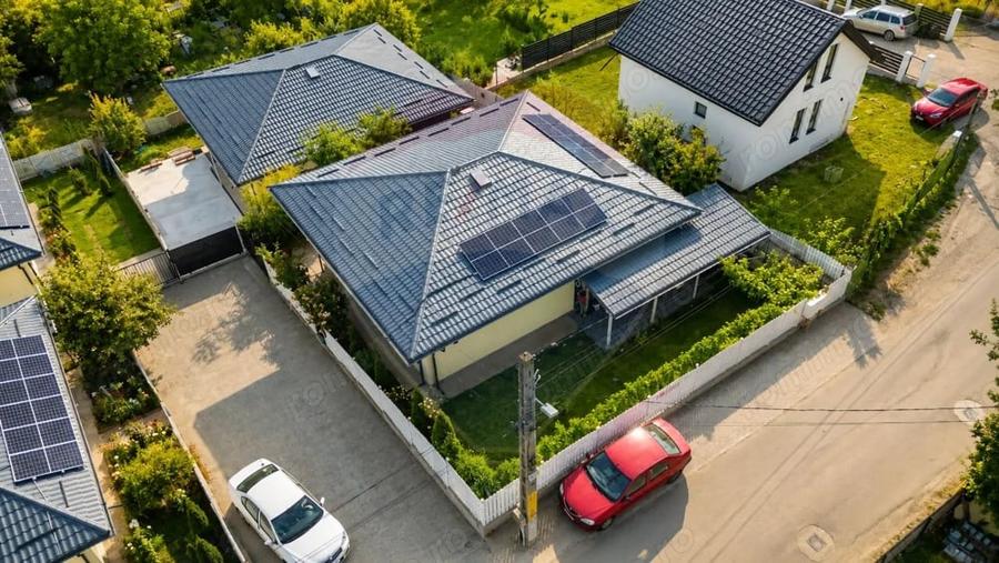 Casă cu 5 camere cu Teren 324 Mp în Hlincea