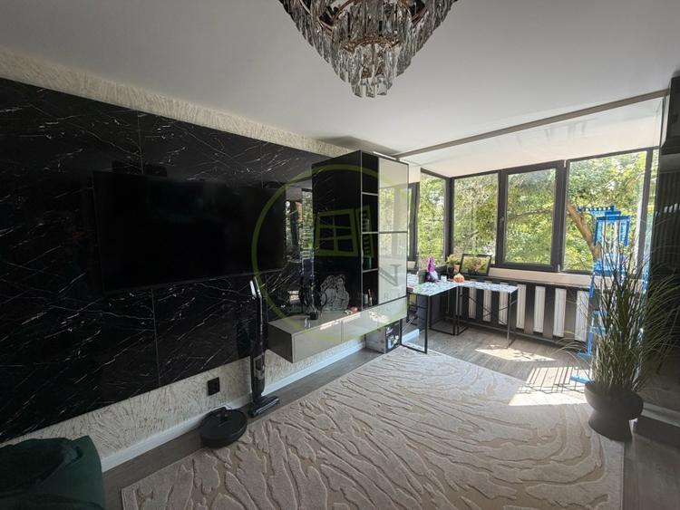 Apartament cu 2 camere, mobilat în Calea București