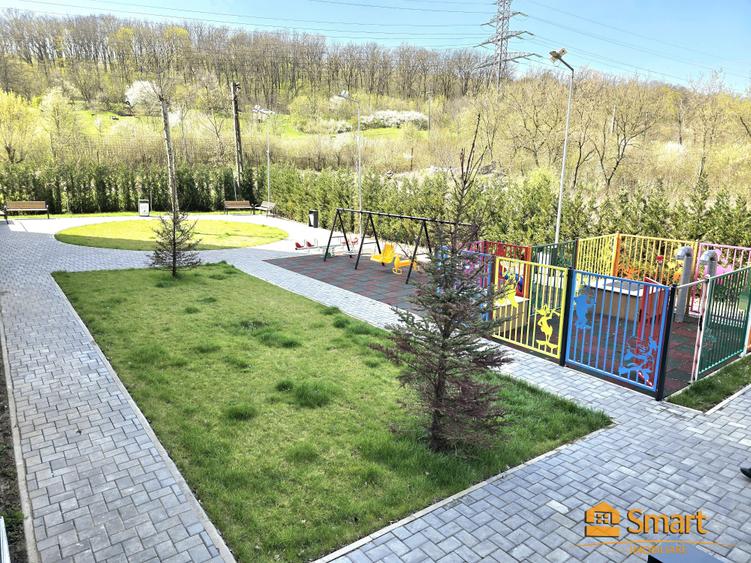 Apartament cu 3 camere decomandat în Frumoasa
