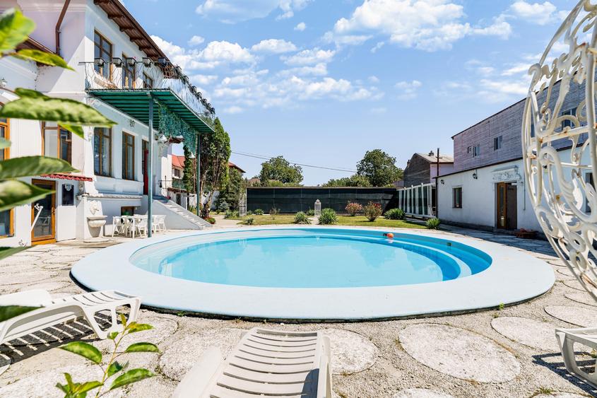 Casă individuală cu 21 camere cu Piscina în Central