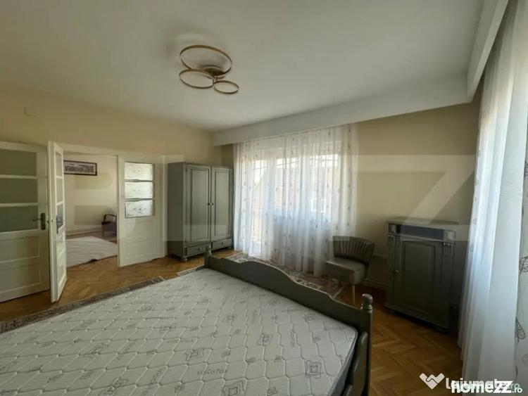 Apartament cu 4 camere decomandat în Titulescu