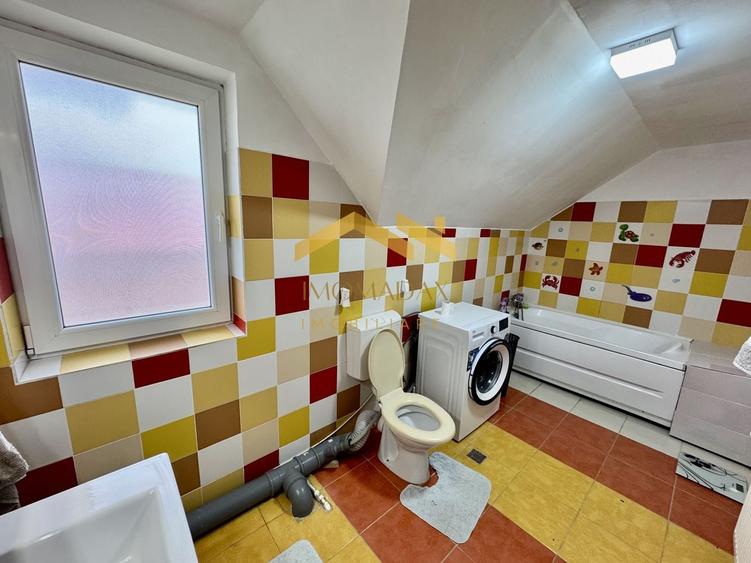 Casă individuală cu 5 camere cu Canalizare în Sânmihaiu German