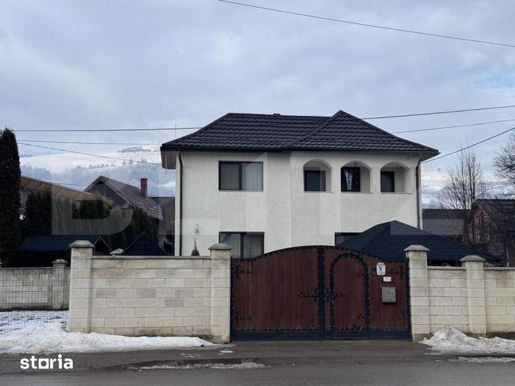Casă cu 4 camere cu Teren 814 Mp în Central
