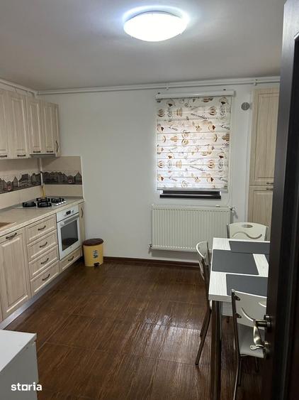 Apartament cu 3 camere în Micro 11