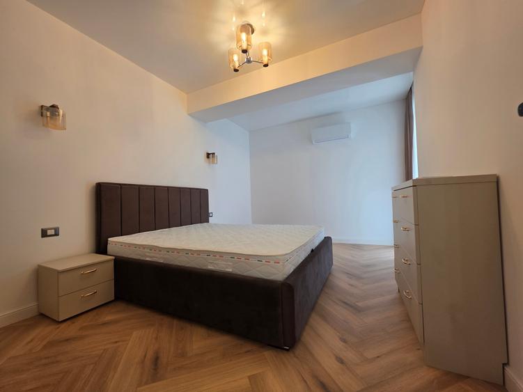Apartament cu 2 camere semidecomandat în Pipera