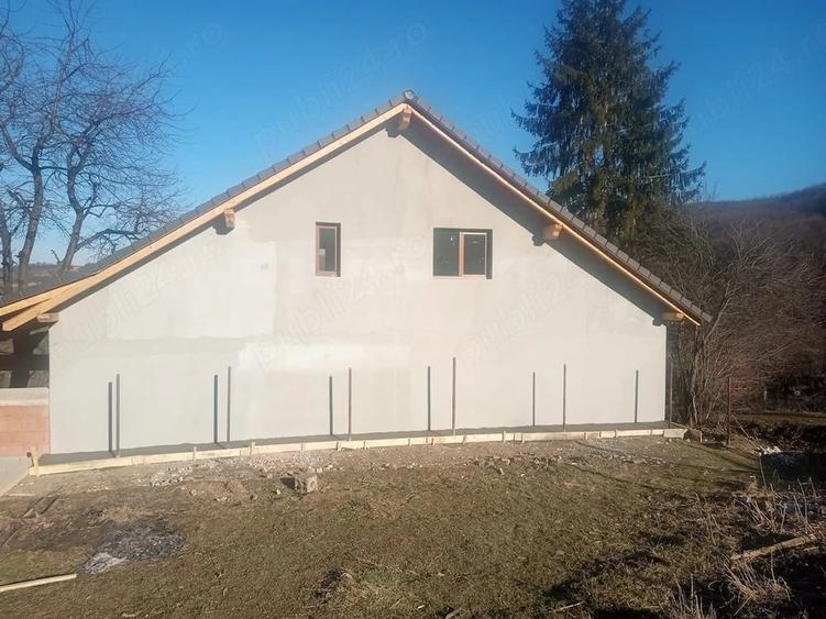 Casă cu Teren 1000 Mp în Veseud (Slimnic)