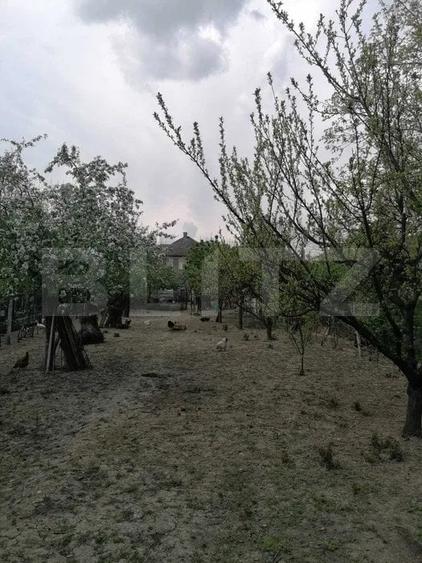 Casă individuală cu 6 camere cu Canalizare în 14 Mai
