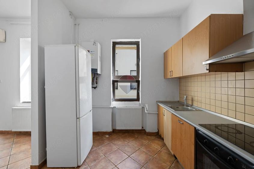 Apartament cu 4 camere decomandat în Ultracentral