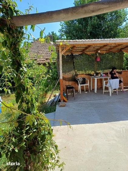 Casă cu 4 camere cu Teren 80 Mp în Titan