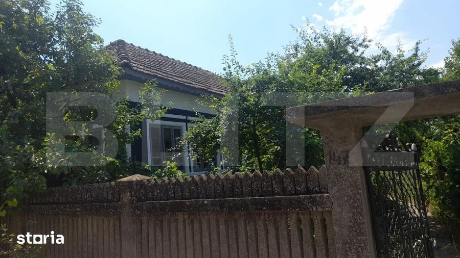 Casă cu 2 camere cu Teren 1437 Mp în Urzicuța
