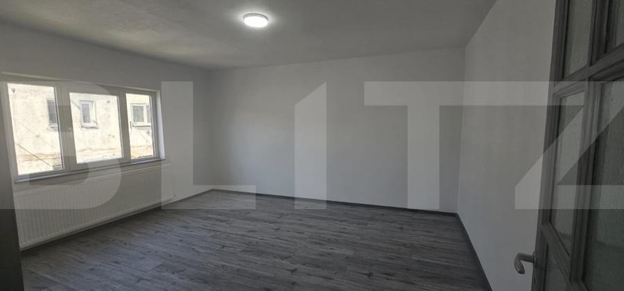 Garsonieră decomandată în Semicentral