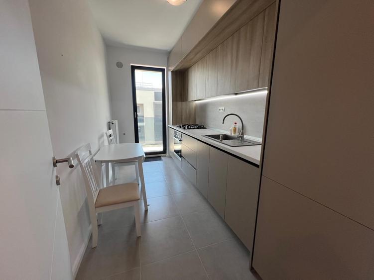 Apartament cu 2 camere semidecomandat în Băneasa