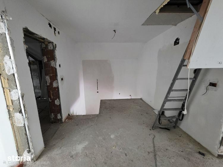 Casă cu 4 camere cu Teren 610 Mp în Bârnova