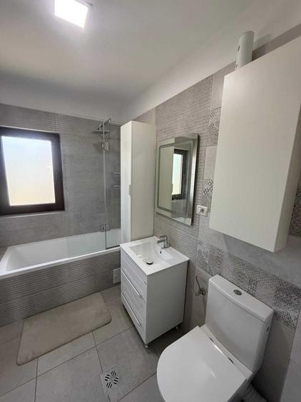 Apartament cu 2 camere decomandat în Sânpetru