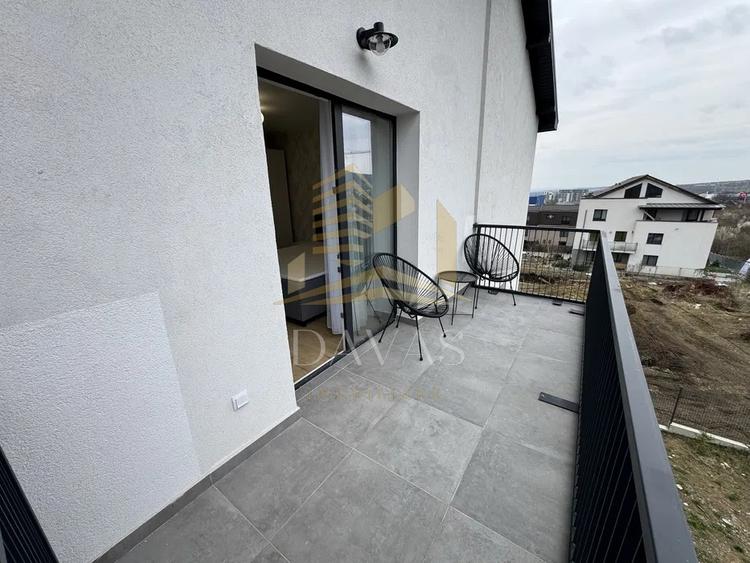 Apartament cu 3 camere semidecomandat, mobilat în Europa