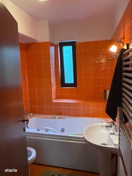 Apartament cu 3 camere decomandat în Bucium