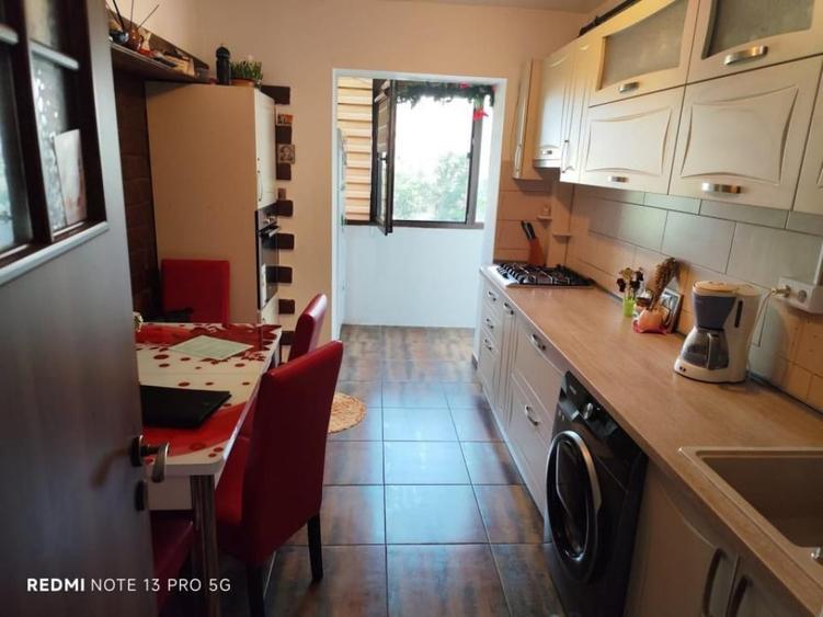 Apartament cu 4 camere decomandat în Nord