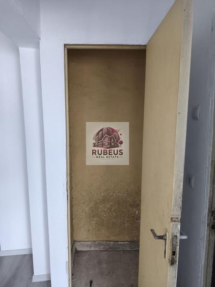 Apartament cu 4 camere decomandat în Autogară