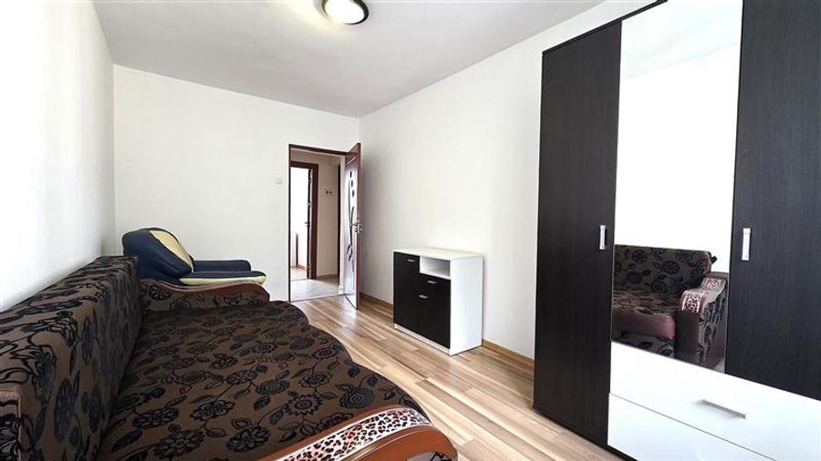 Apartament cu 2 camere decomandat, mobilat în Centrul Civic