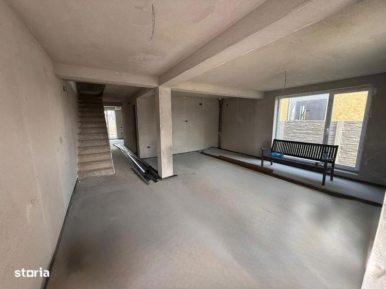 Casă cu 3 camere cu Teren 170 Mp în Dumbrăvița