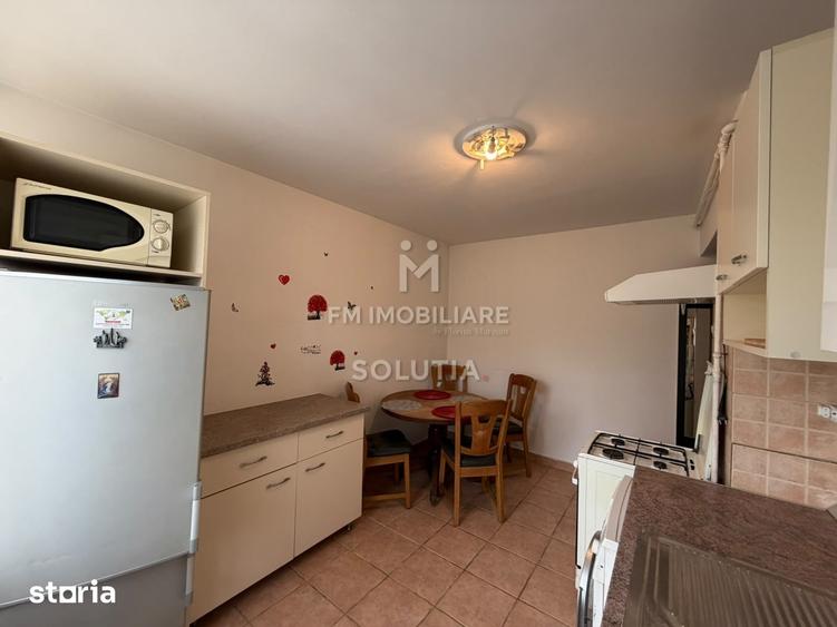 Apartament cu 2 camere decomandat în Republicii