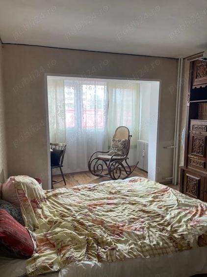 Apartament cu 3 camere decomandat în Rogerius